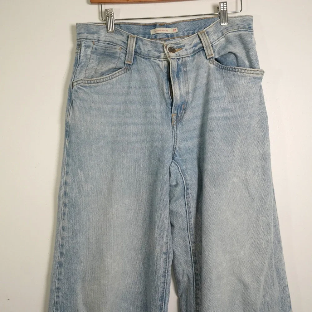 Levi's '94 Baggy Wide Leg Jeans Women 28 Light Wash Blue Denim Mid Rise Retro - Picture 2 of 10